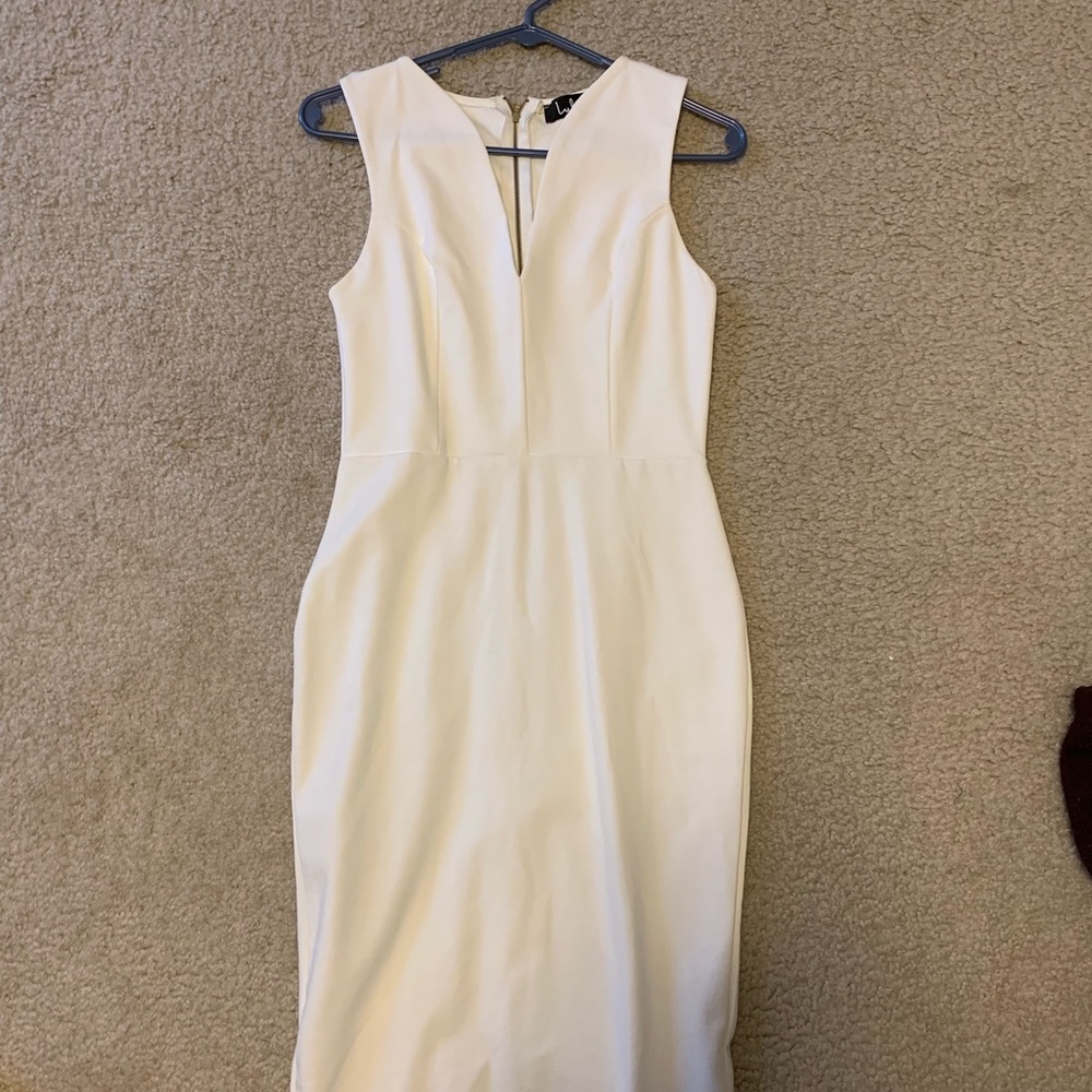 White v neck bodycon dress